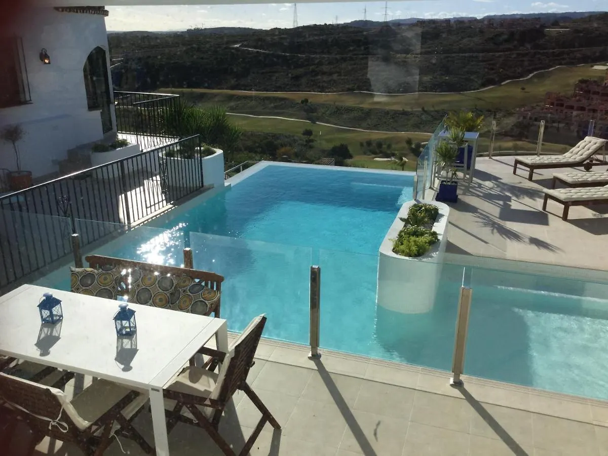 Villa Hesla Estepona 0*,